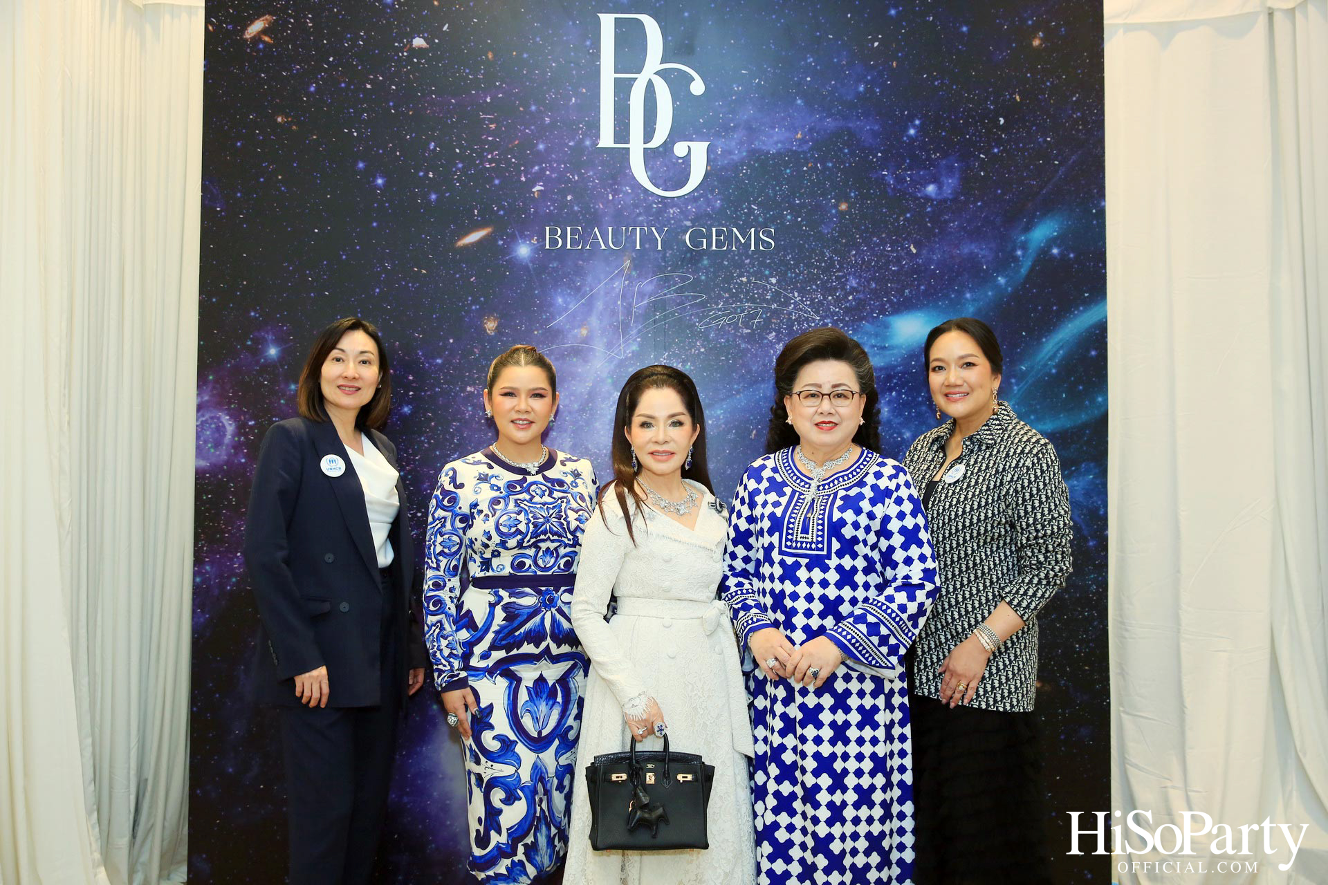 Leading Women Lunch to Help Refugees