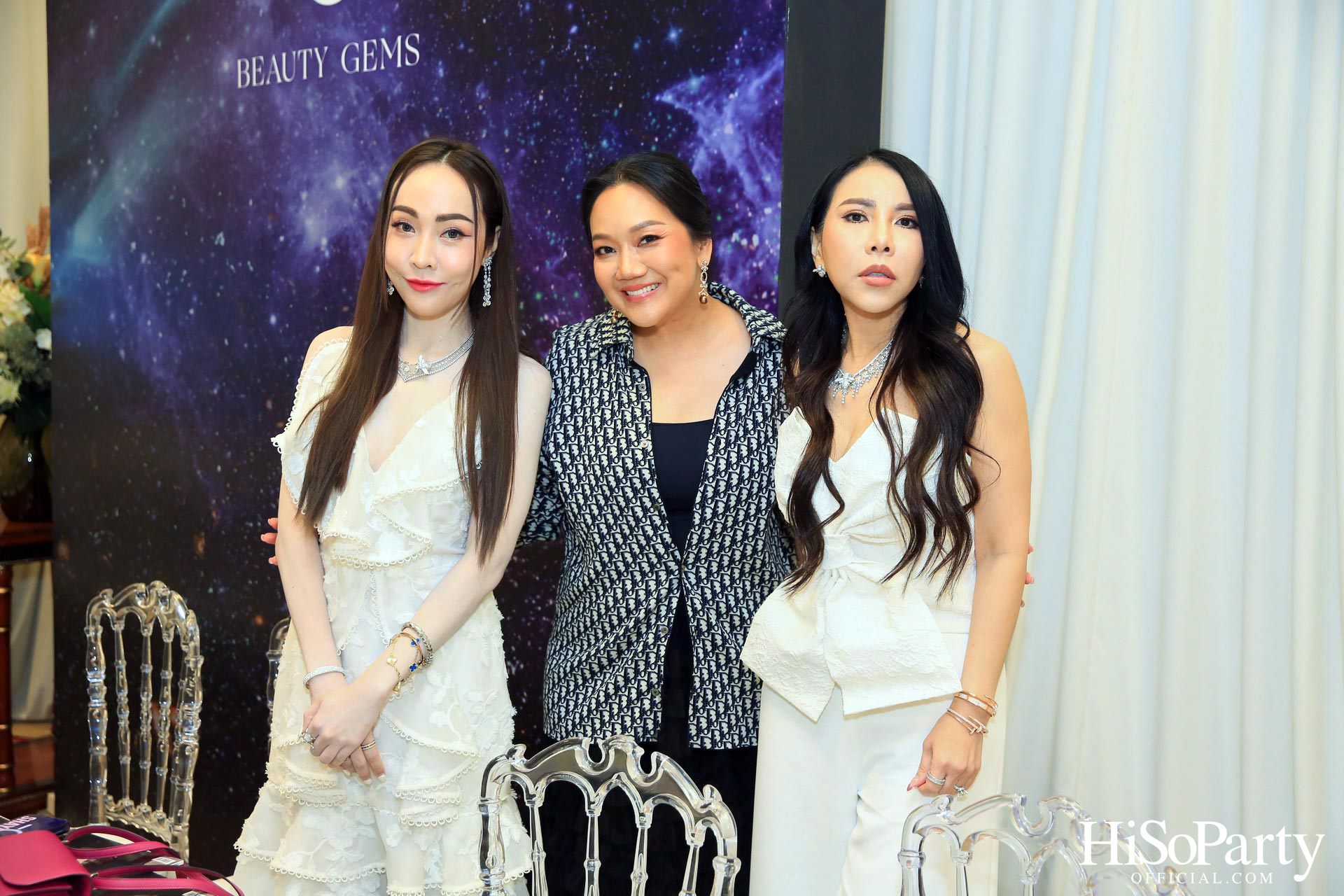 Leading Women Lunch to Help Refugees