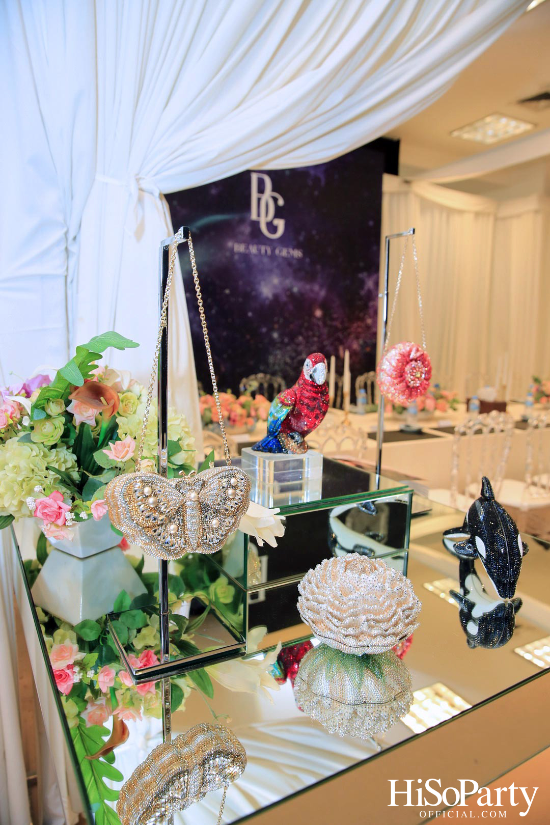 Leading Women Lunch to Help Refugees