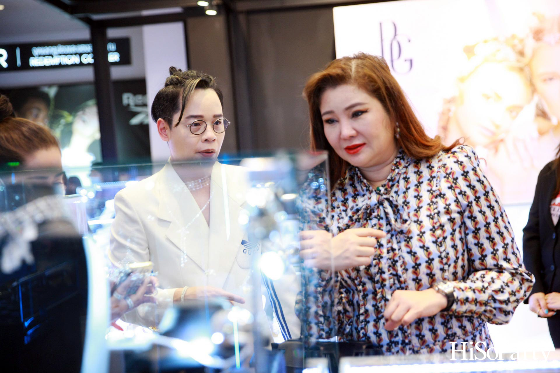 Leading Women Lunch to Help Refugees