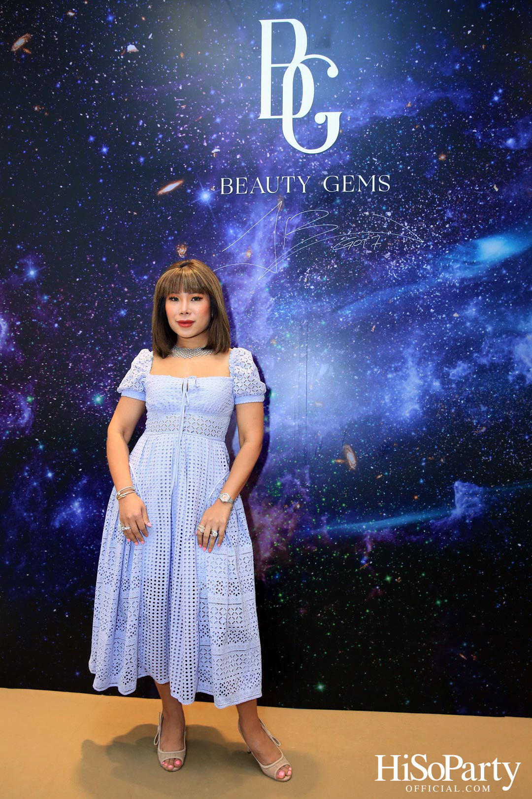 Leading Women Lunch to Help Refugees