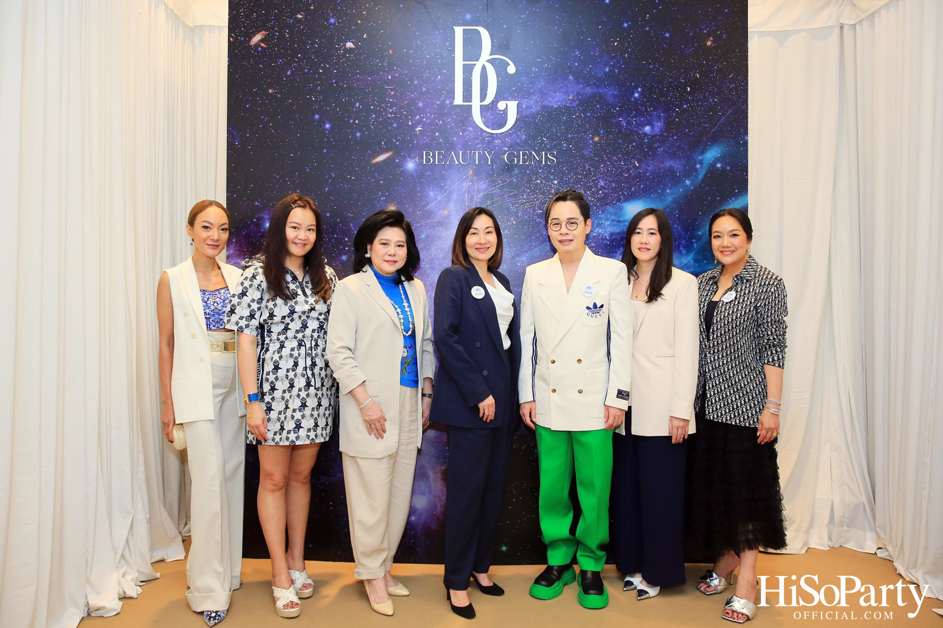 Leading Women Lunch to Help Refugees