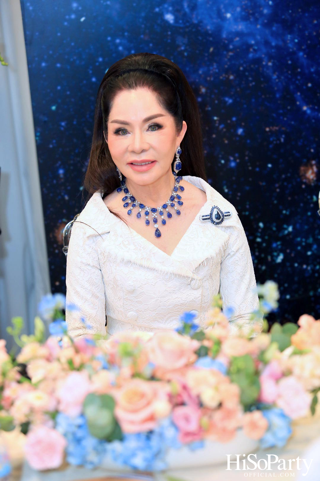 Leading Women Lunch to Help Refugees