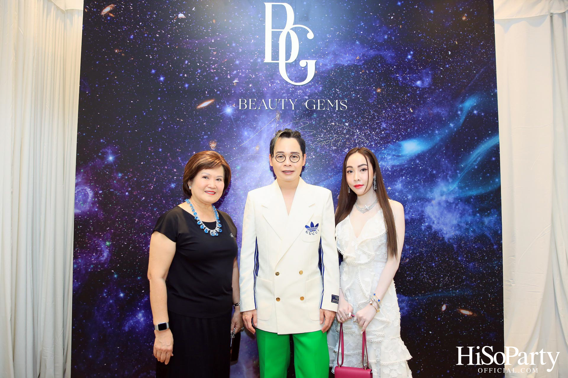 Leading Women Lunch to Help Refugees