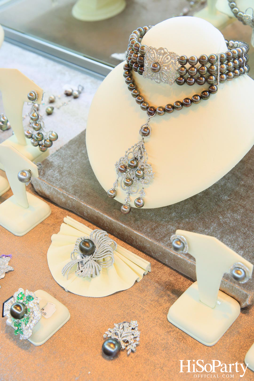 BEAUTY GEMS SPRING/SUMMER COLLECTION 2023 x HiSoParty 20th ANNIVERSARY ISSUE