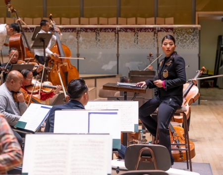 สมเด็จพระเจ้าลูกเธอ เจ้าฟ้าสิริวัณณวรี นารีรัตนราชกัญญา ทรงนำวงดุริยางค์ Royal Bangkok Symphony Orchestra ในพระอุปถัมภ์ ออกแสดงคอนเสิร์ต