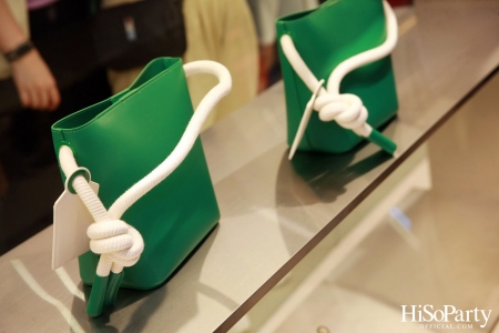 CHARLES & KEITH Re-opening store at Siam Center