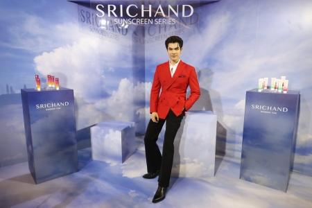 SRICHAND สร้างปรากฏการณ์ใหม่ยกระดับแป้งสร้างผิว พร้อมเปิดตัวพรีเซนเตอร์ชายคู่แรก สะท้อนภาพลักษณ์แบรนด์ที่ไม่จำกัดเฉพาะเพศหญิง