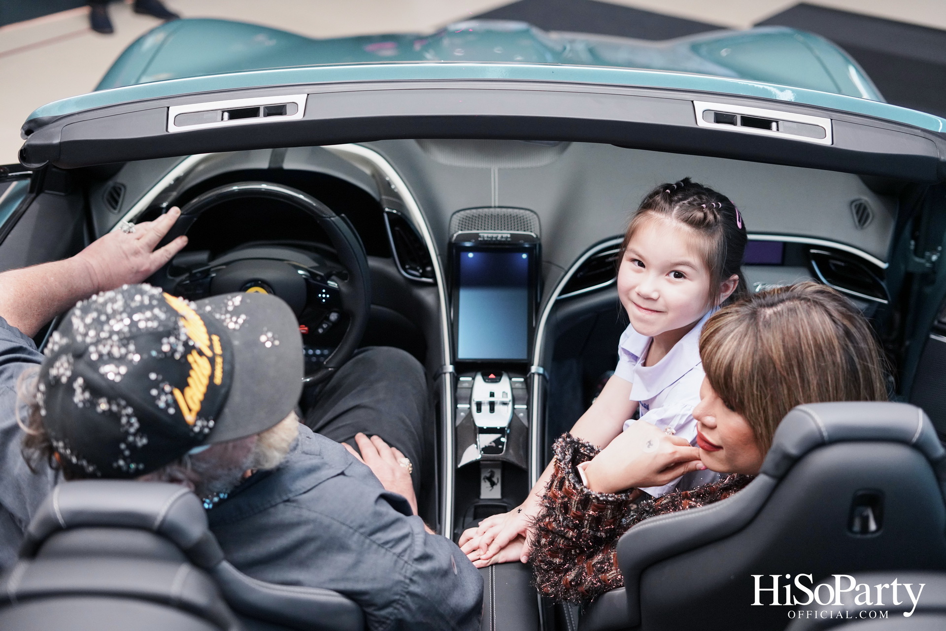 Private View Ferrari Roma Spider for HiSoParty