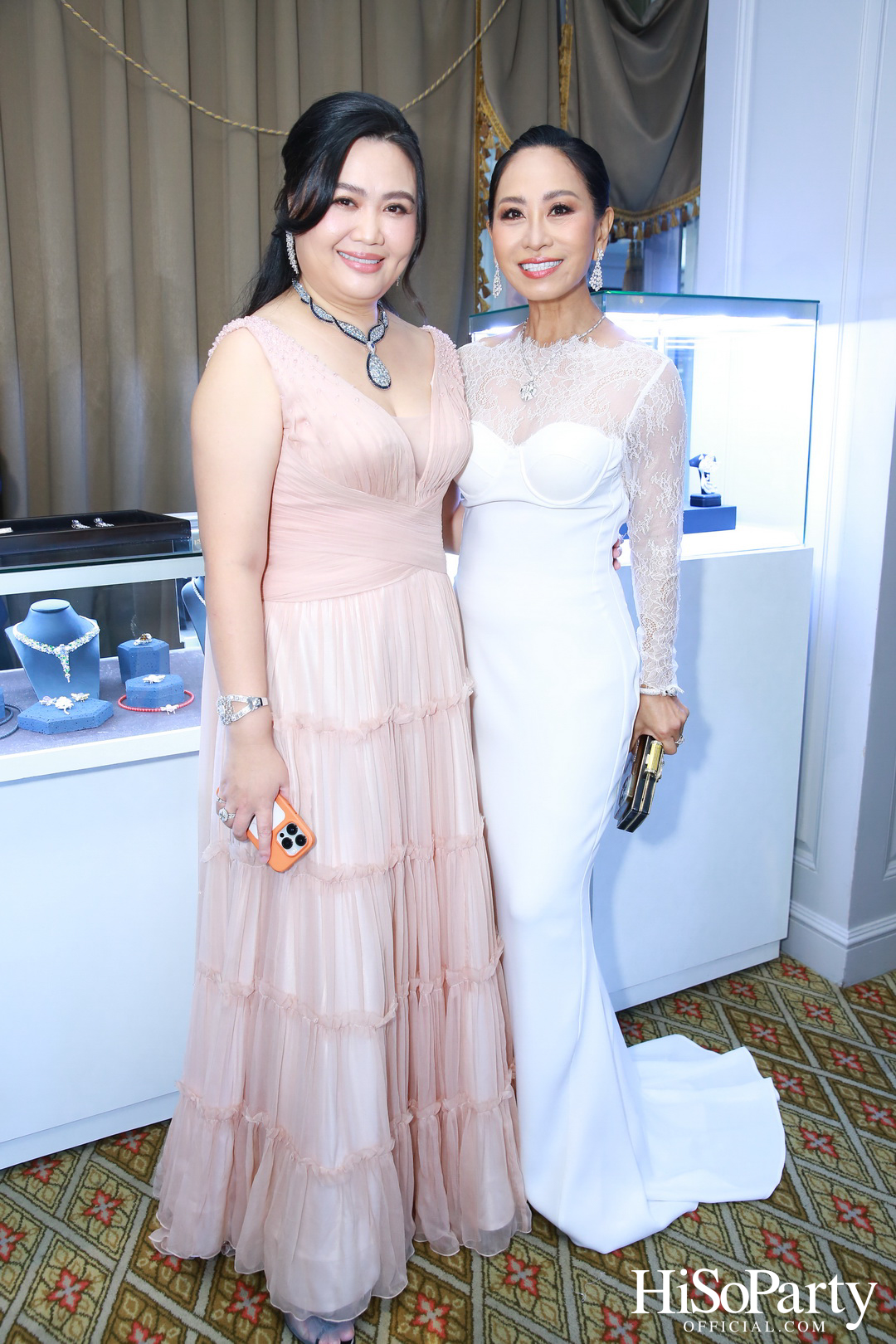 Beauty Gems ‘A High Jewelry Sit -Down Dinner’ Inspired by the timeless tale.