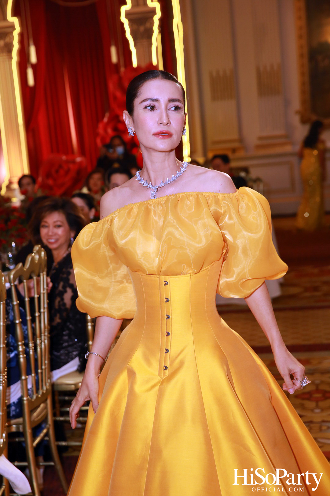 Beauty Gems ‘A High Jewelry Sit -Down Dinner’ Inspired by the timeless tale.