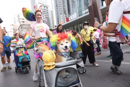 ประมวลภาพบรรยากาศงาน PRIDE IN LOVE FINALE MARDI GRAS ที่จัดขึ้นโดย เดอะมอลล์ กรุ๊ป ร่วมกับพันธมิตรทั้งภาครัฐ และเอกชน