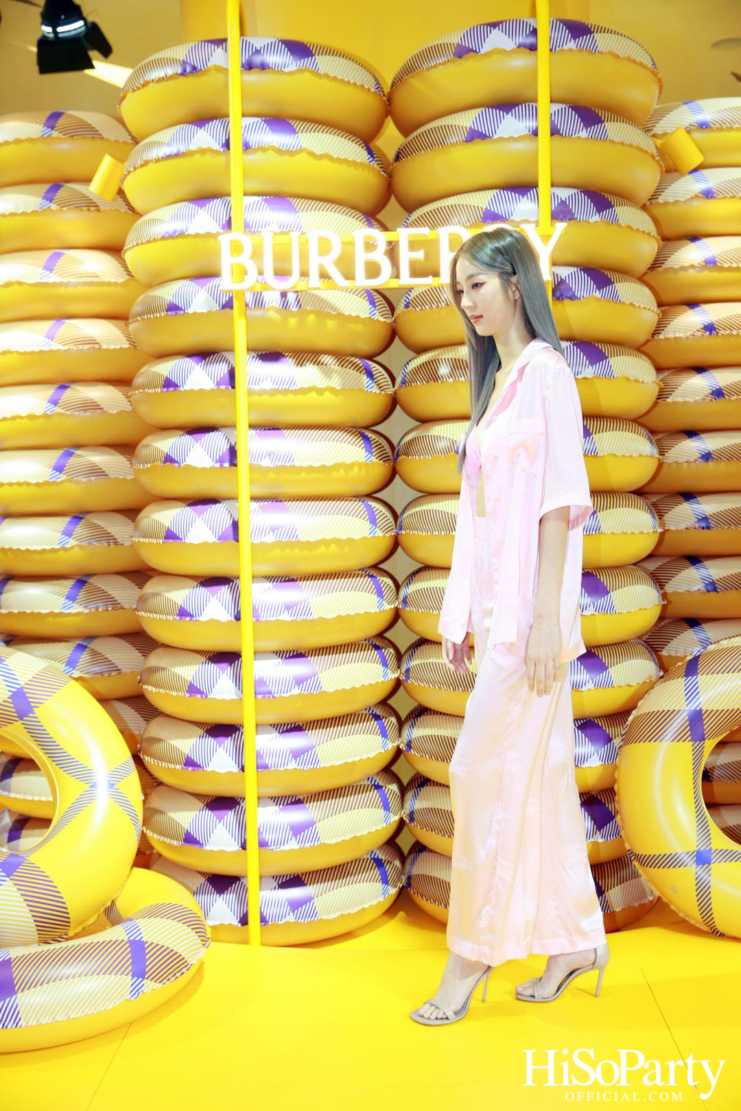A BURBERRY SUMMER POP-UP 