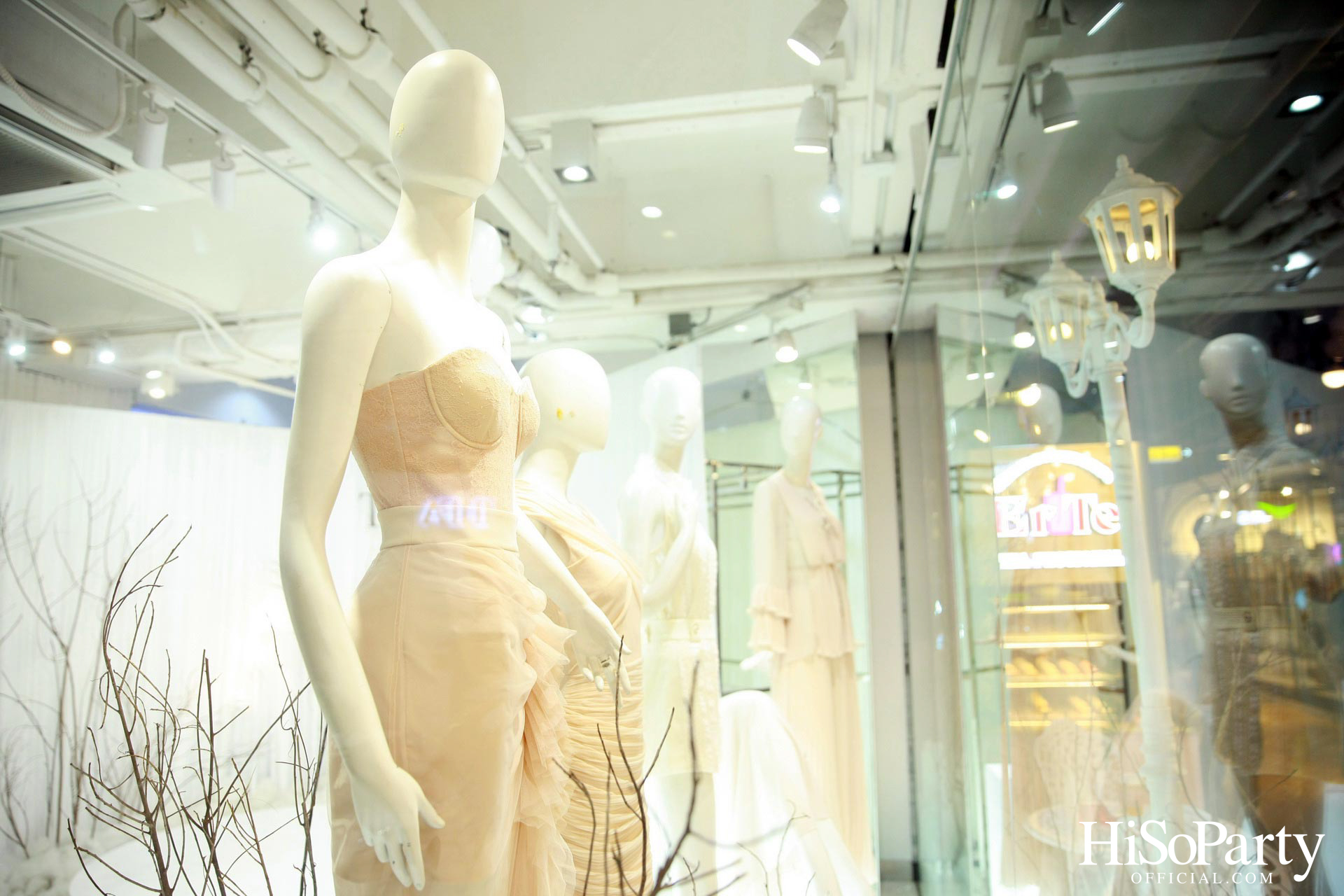 Thea by Thara เฉลิมฉลองครบรอบ 12 ปีสุดยิ่งใหญ่ พร้อมอวดโฉมคอลเลกชั่นออทั่ม/วินเทอร์ 2023 ‘It’s Happen on Fifth Avenue’