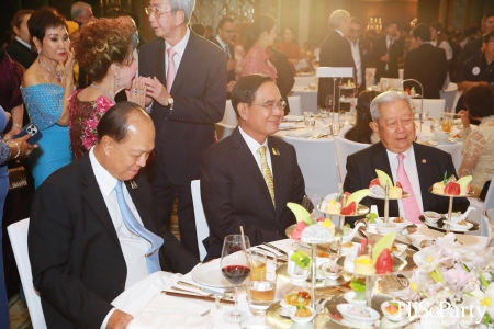 งานฉลองพิธีสมรสพระราชทานระหว่าง ดร.การัณย์ อังอุบลกุล และคุณแพรวพิณญ์ อุดมปณิธ