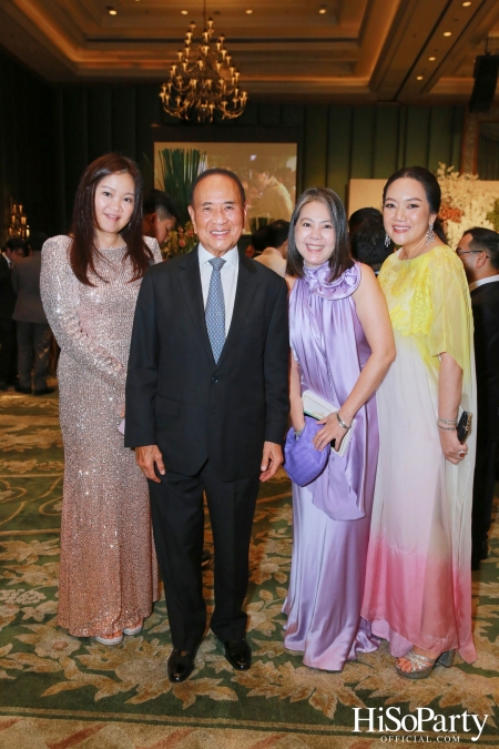 งานฉลองพิธีสมรสพระราชทานระหว่าง ดร.การัณย์ อังอุบลกุล และคุณแพรวพิณญ์ อุดมปณิธ