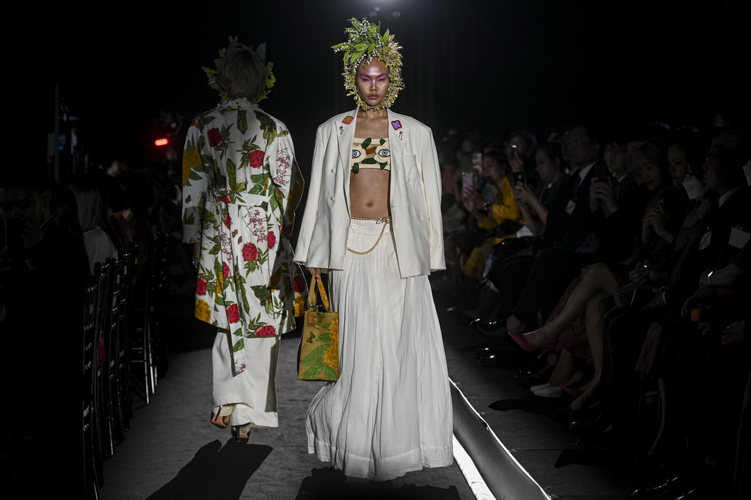 สมเด็จพระเจ้าลูกเธอ เจ้าฟ้าสิริวัณณวรี นารีรัตนราชกัญญา เสด็จทรงเป็นประธานเปิดงาน EMPORIUM EMQUARTIER SENSE OF THAI 2023