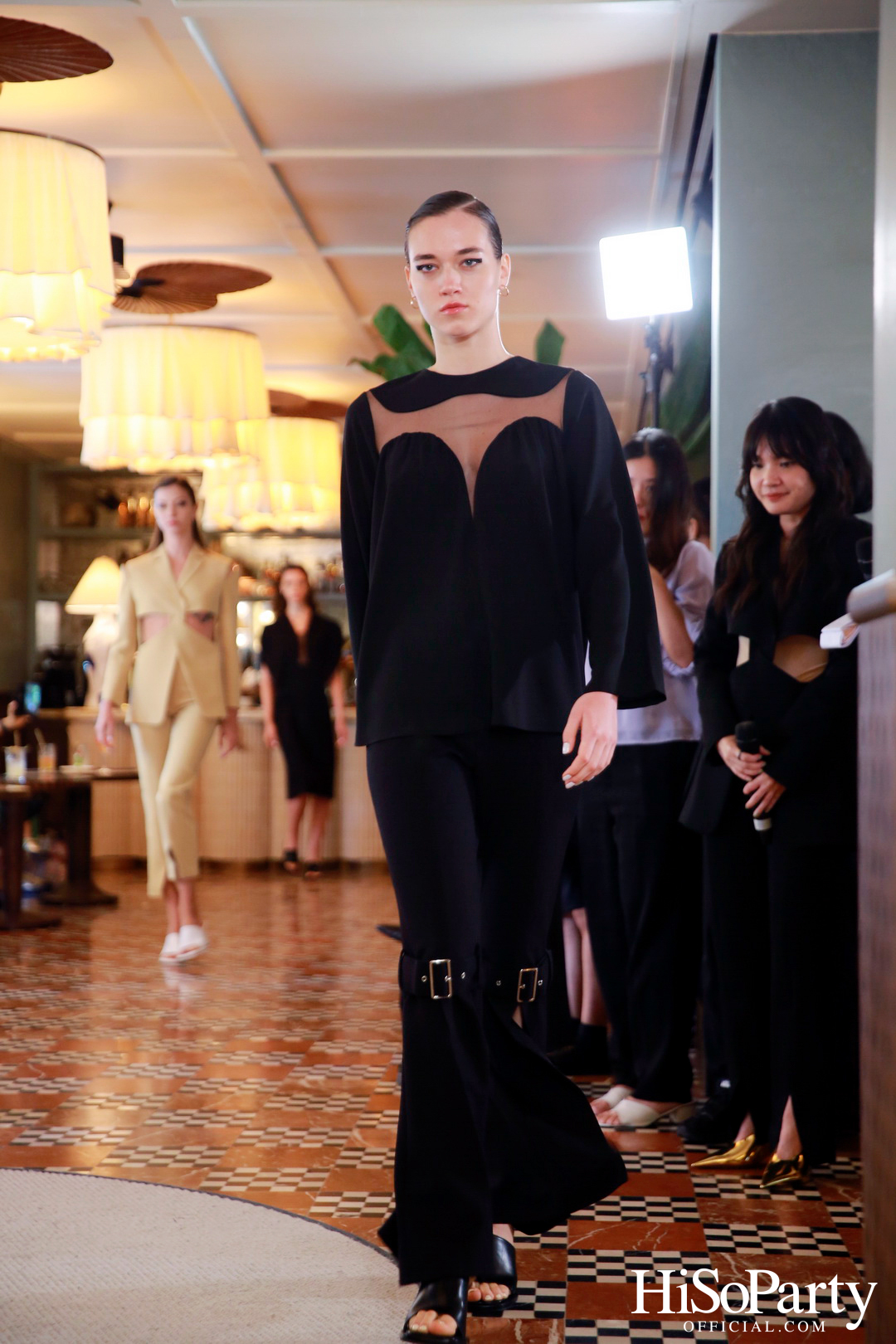 ARCHIVE026 จัดงานเปิดตัวคอลเลกชั่น PRE FALL 2023 ‘DARKNESS IN THE DAWN’