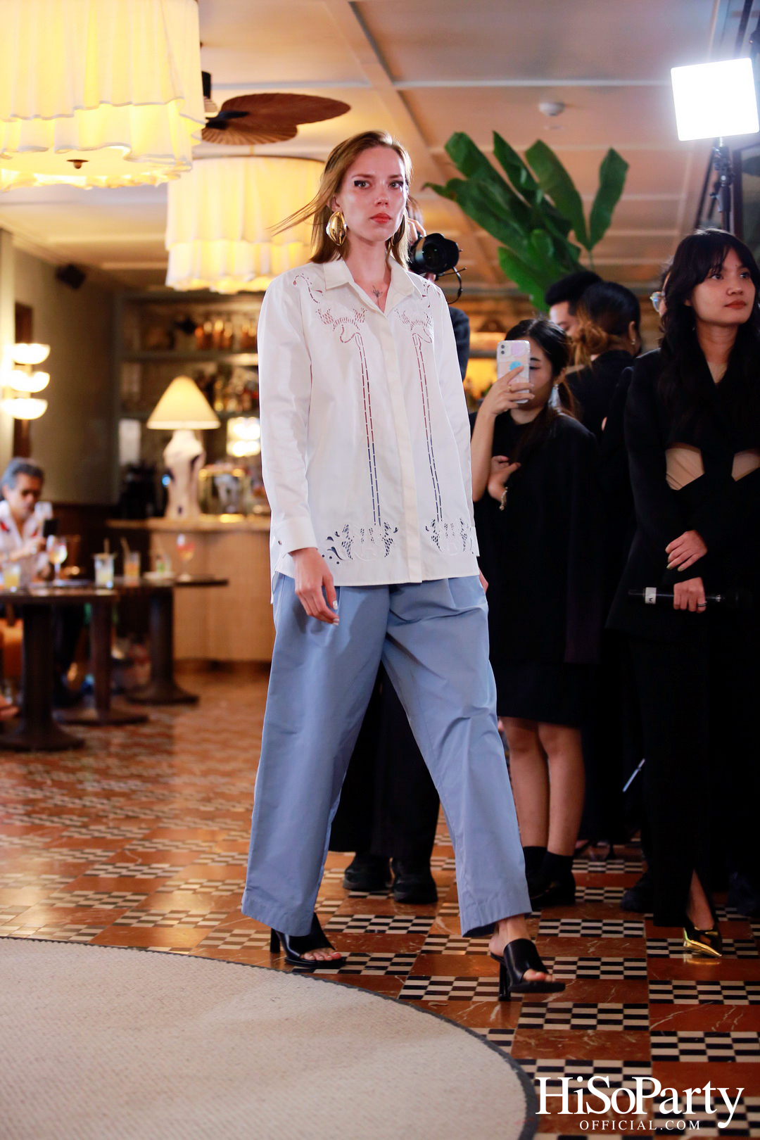 ARCHIVE026 จัดงานเปิดตัวคอลเลกชั่น PRE FALL 2023 ‘DARKNESS IN THE DAWN’