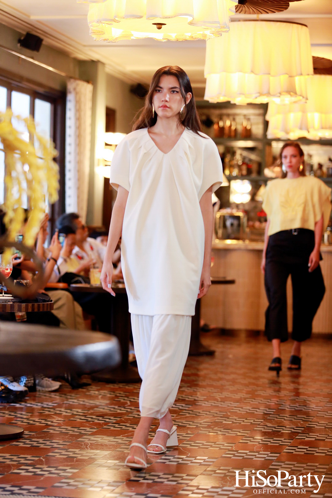 ARCHIVE026 จัดงานเปิดตัวคอลเลกชั่น PRE FALL 2023 ‘DARKNESS IN THE DAWN’