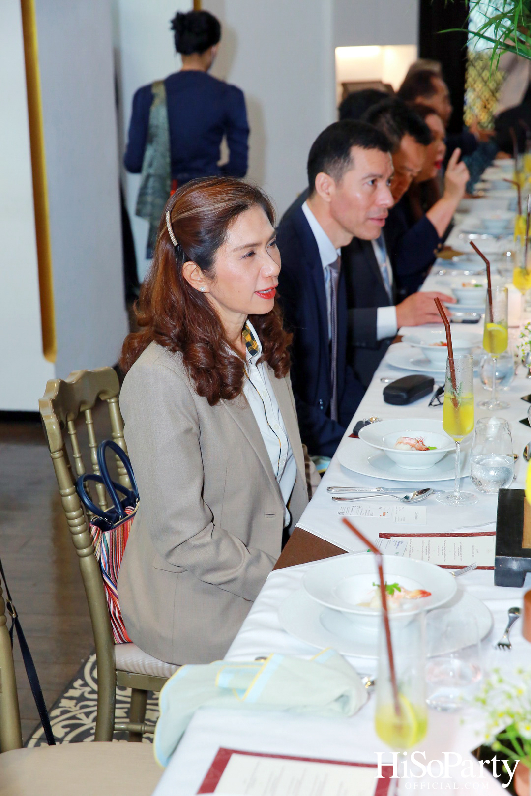 งานเลี้ยงต้อนรับ แทมมี่ ดักเวิร์ธ สมาชิกวุฒิสภารัฐอิลลินอยส์ สหรัฐอเมริกา มาเยือนไทยอย่างอบอุ่นด้วยเมนูอาหารไทยสุดวิจิตรตำรับรอยัล โอชา