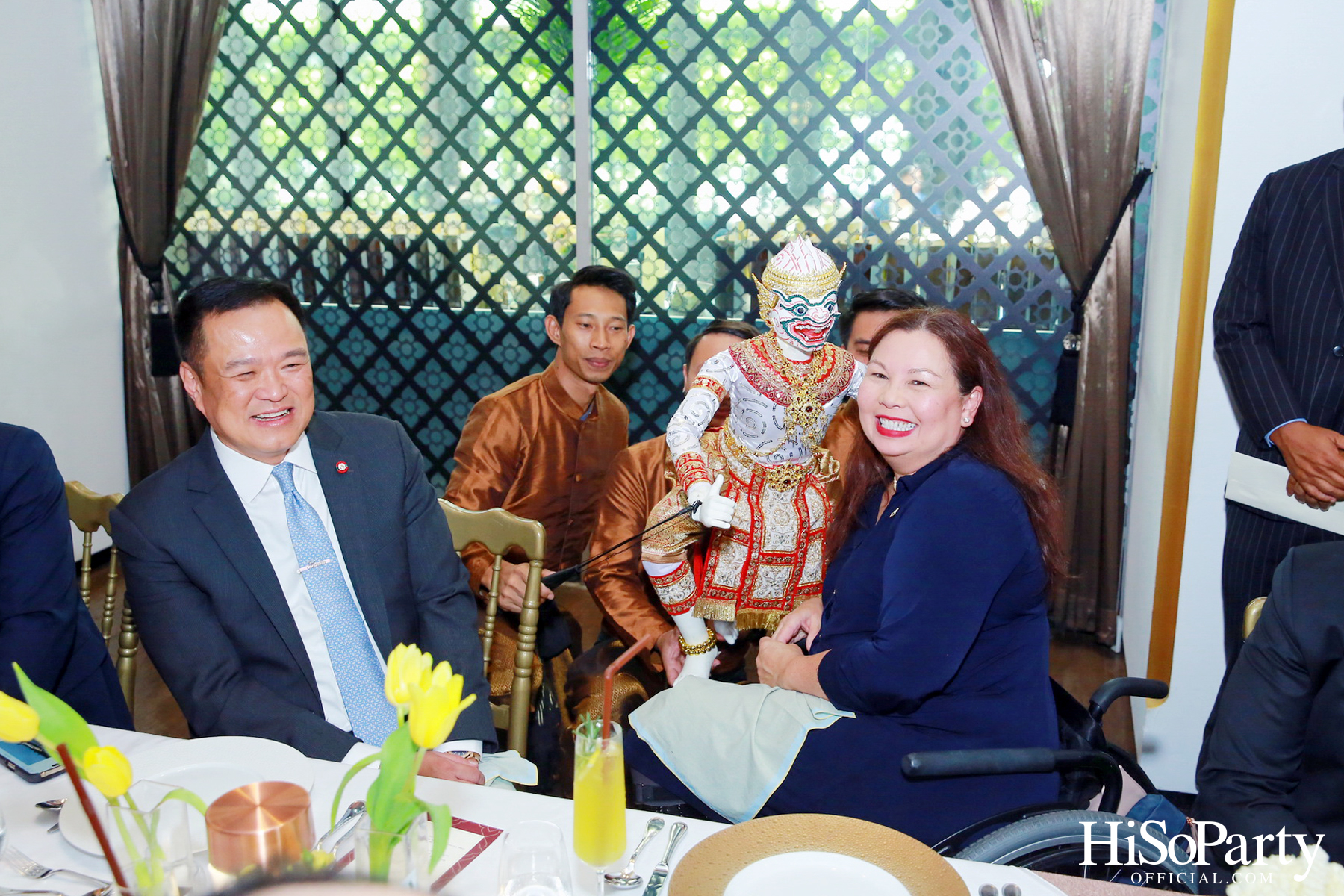 งานเลี้ยงต้อนรับ แทมมี่ ดักเวิร์ธ สมาชิกวุฒิสภารัฐอิลลินอยส์ สหรัฐอเมริกา มาเยือนไทยอย่างอบอุ่นด้วยเมนูอาหารไทยสุดวิจิตรตำรับรอยัล โอชา