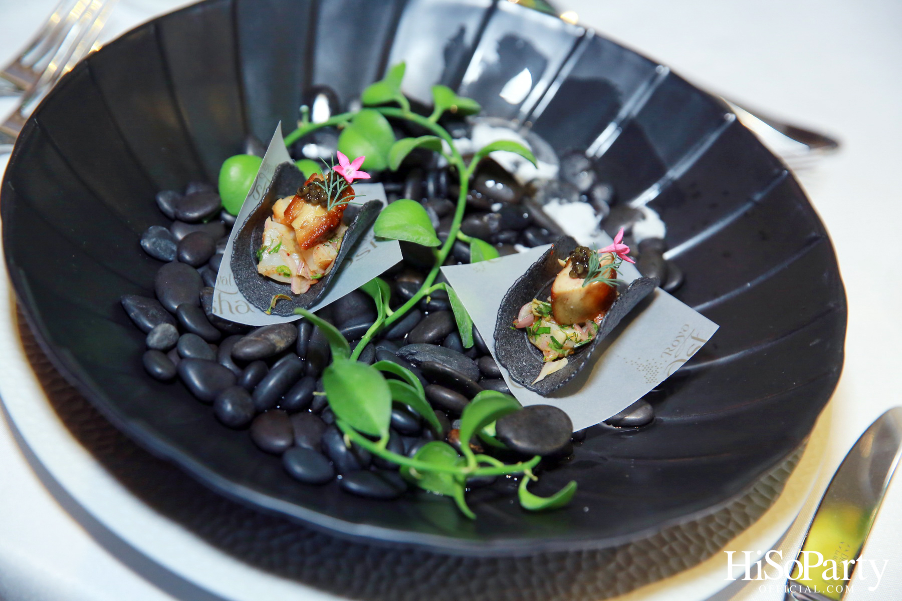 งานเลี้ยงต้อนรับ แทมมี่ ดักเวิร์ธ สมาชิกวุฒิสภารัฐอิลลินอยส์ สหรัฐอเมริกา มาเยือนไทยอย่างอบอุ่นด้วยเมนูอาหารไทยสุดวิจิตรตำรับรอยัล โอชา