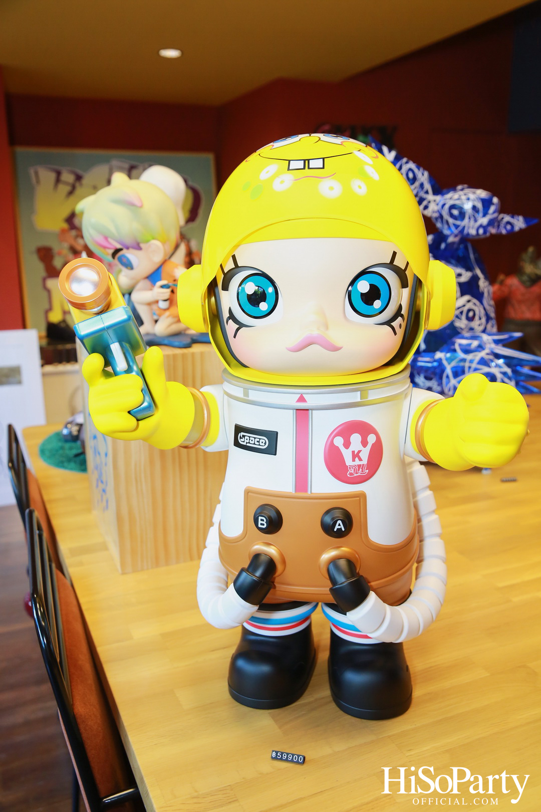 Club 21 x WISHULADA ในงาน Urban Collectibles 2023 by Mango Art Festival x Public House