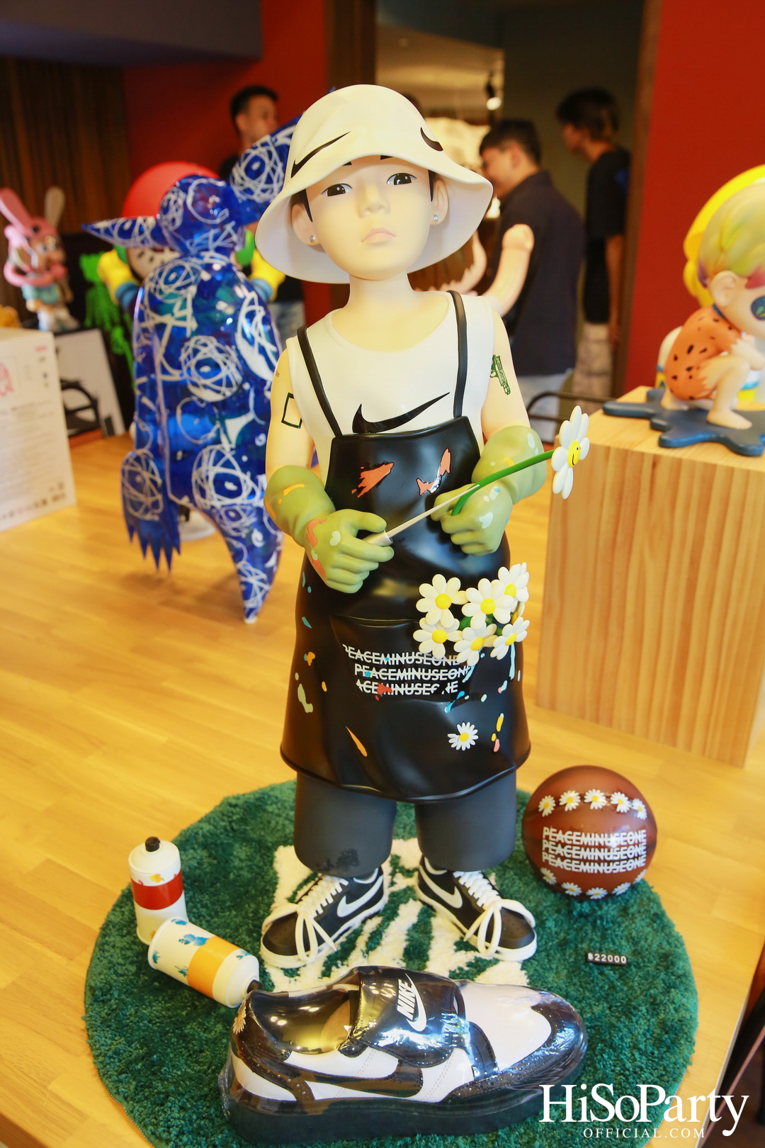 Club 21 x WISHULADA ในงาน Urban Collectibles 2023 by Mango Art Festival x Public House