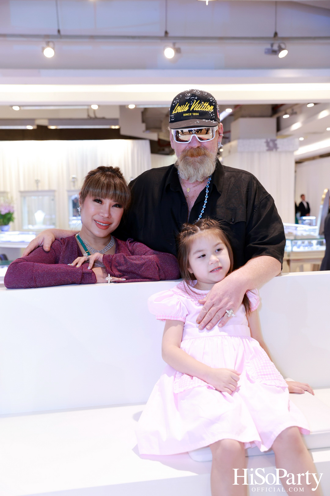 BEAUTY GEMS ‘THE MISSING PIECE’ 