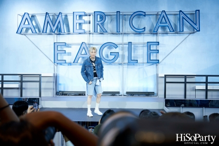 AMERICAN EAGLE FIT IN STAND OUT