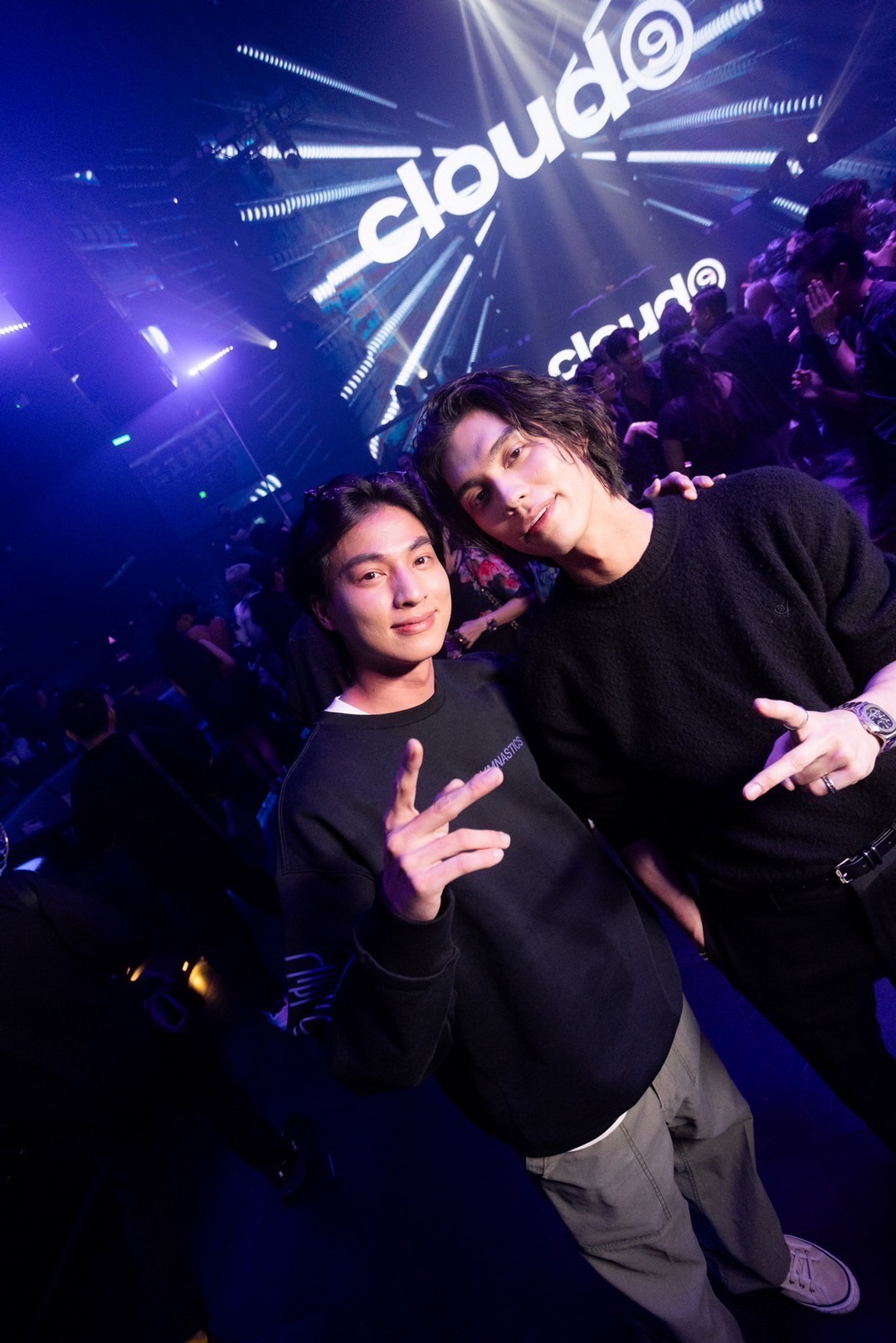 #Cloud9EntGrandOpeningparty ปาร์ตี้เปิดตัวบริษัท ‘Cloud 9 Entertainment’ โดย ‘ไบร์ท วชิรวิชญ์ ชีวอารี’