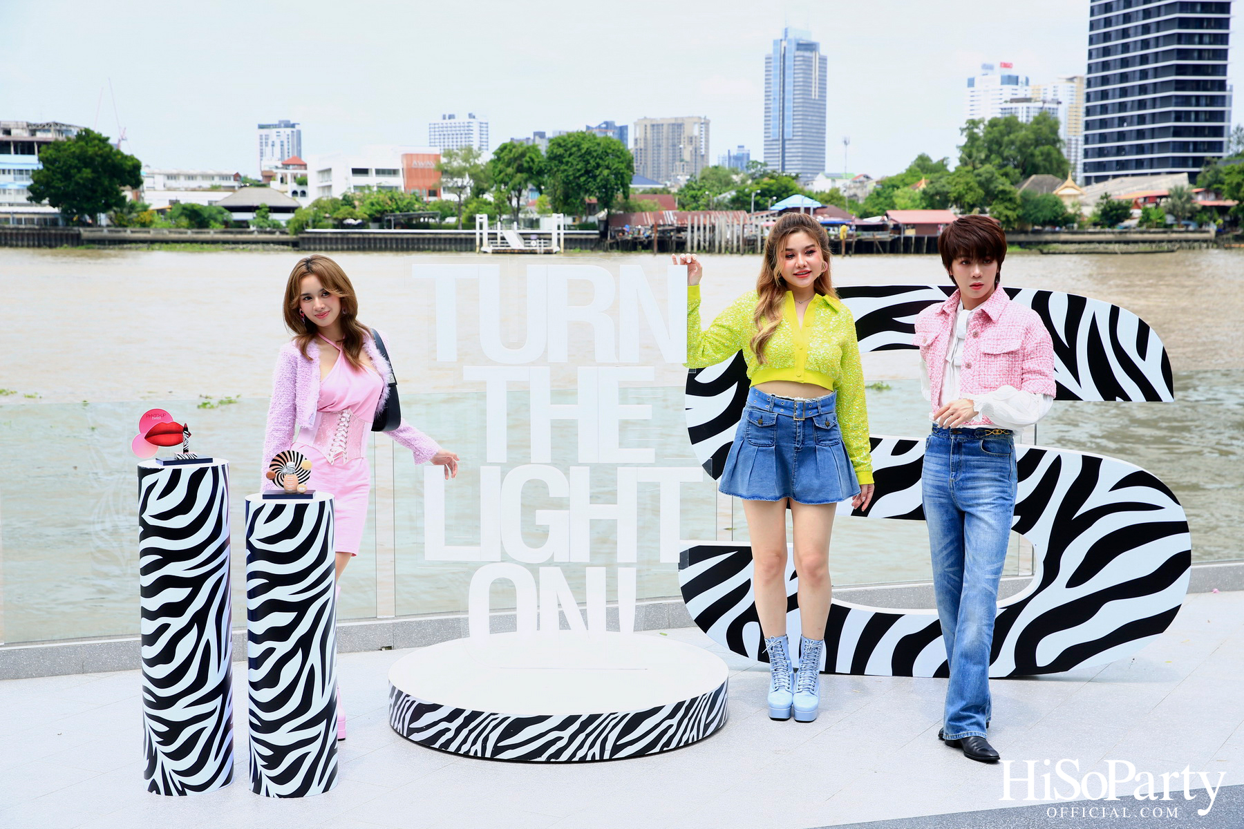 Discover High Performance Plant-Based Treatment Make Up with Alexandre International Make-up Master from Sisley Paris