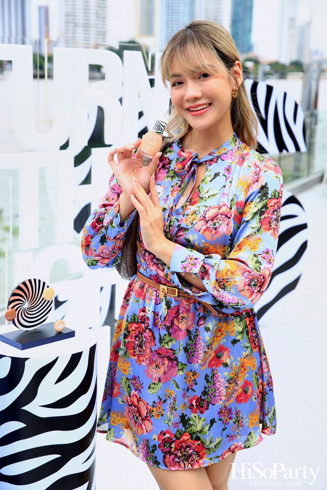 Discover High Performance Plant-Based Treatment Make Up with Alexandre International Make-up Master from Sisley Paris