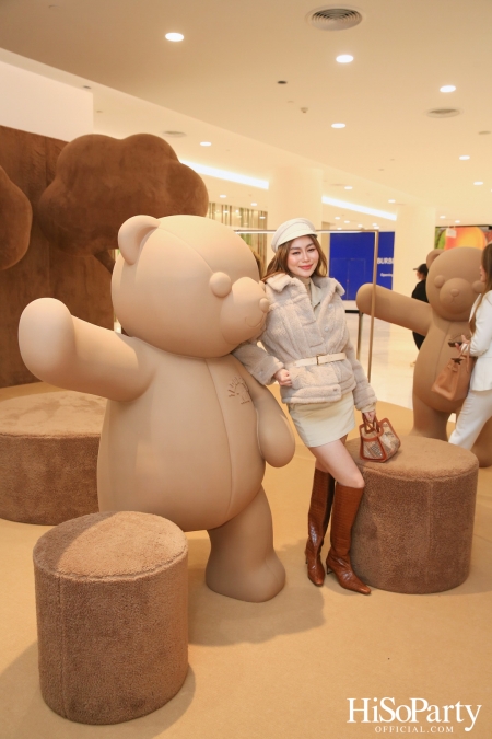 Max Mara Teddy Ten Pop Up