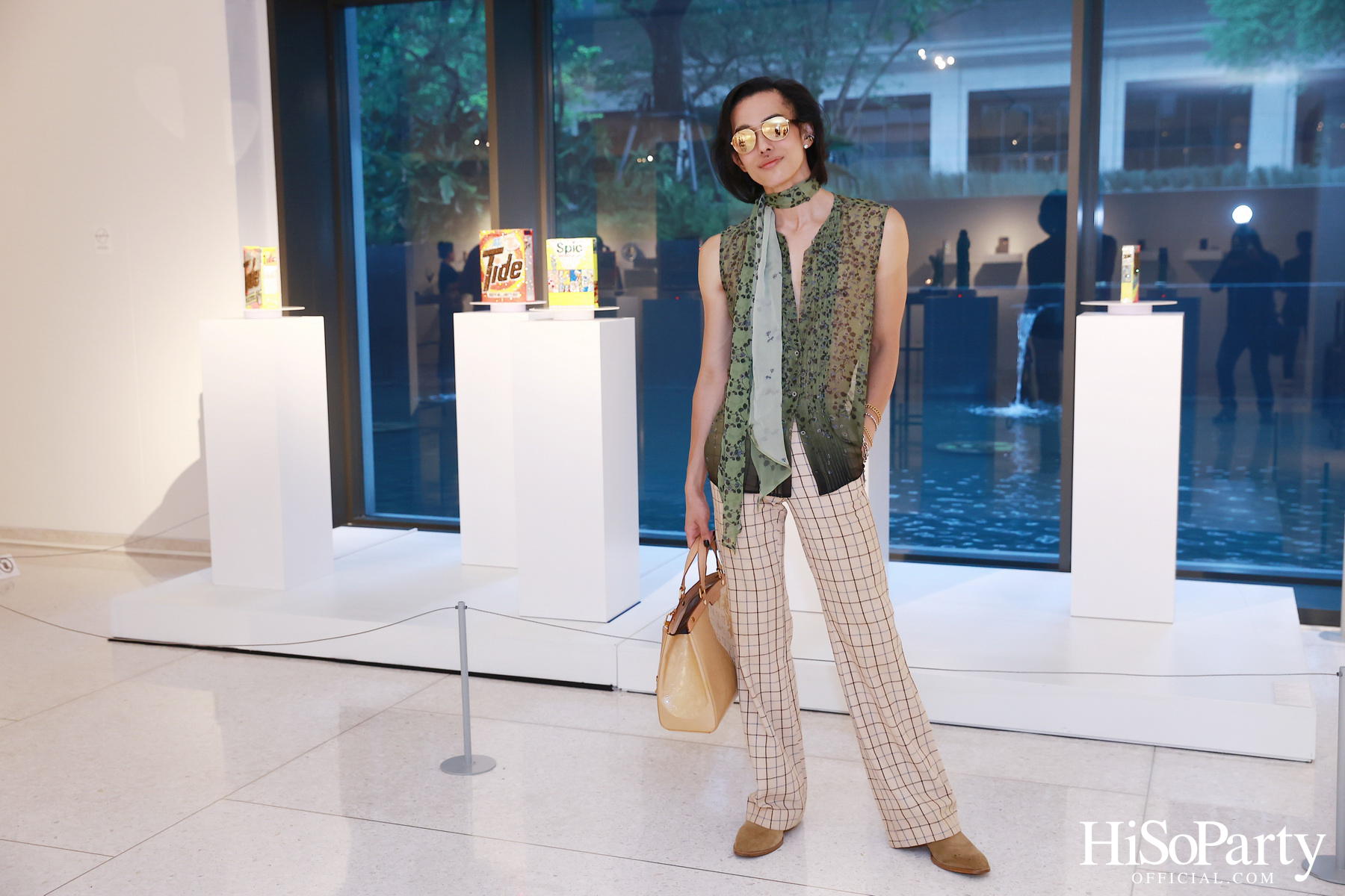 นิทรรศการ 'LA VIE EN STRASS' โดย SHOUROUK RHAIEM