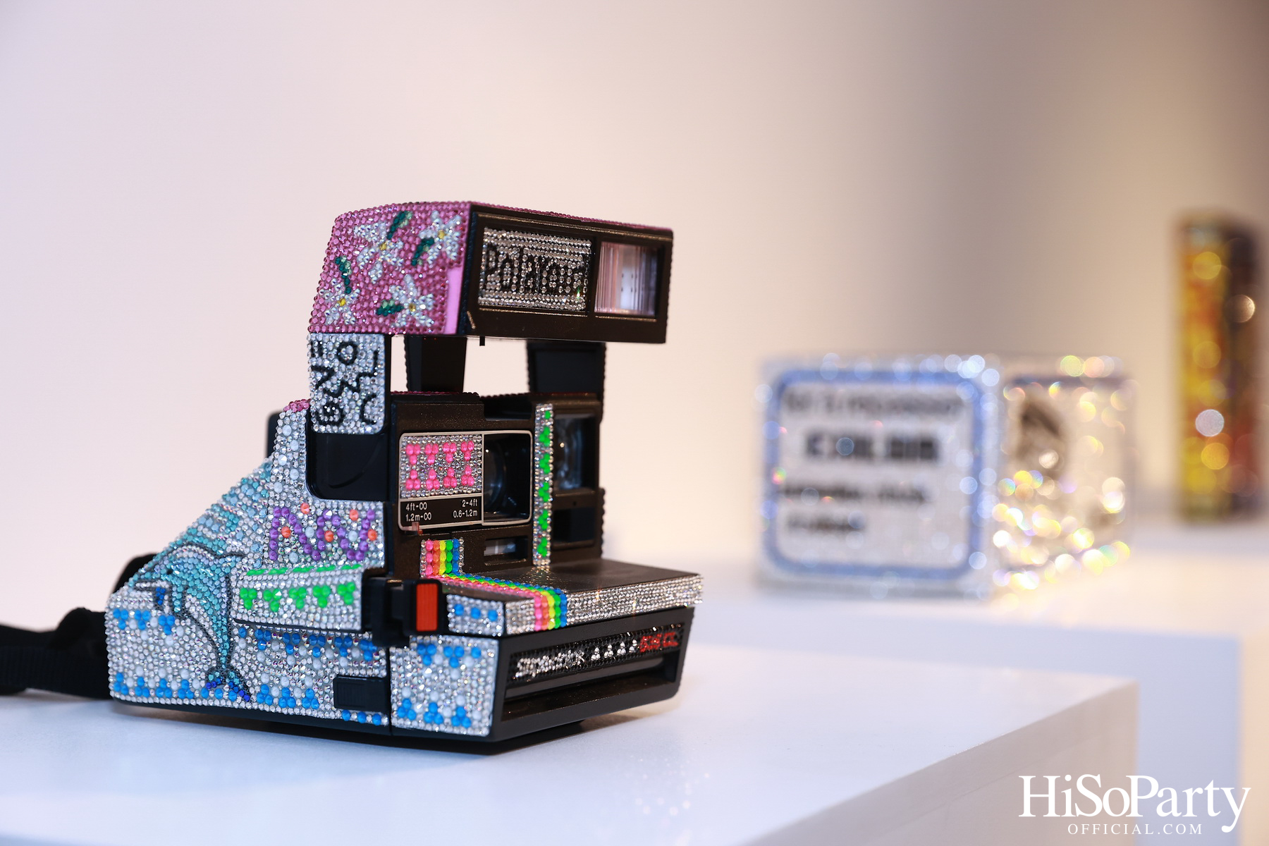 นิทรรศการ 'LA VIE EN STRASS' โดย SHOUROUK RHAIEM