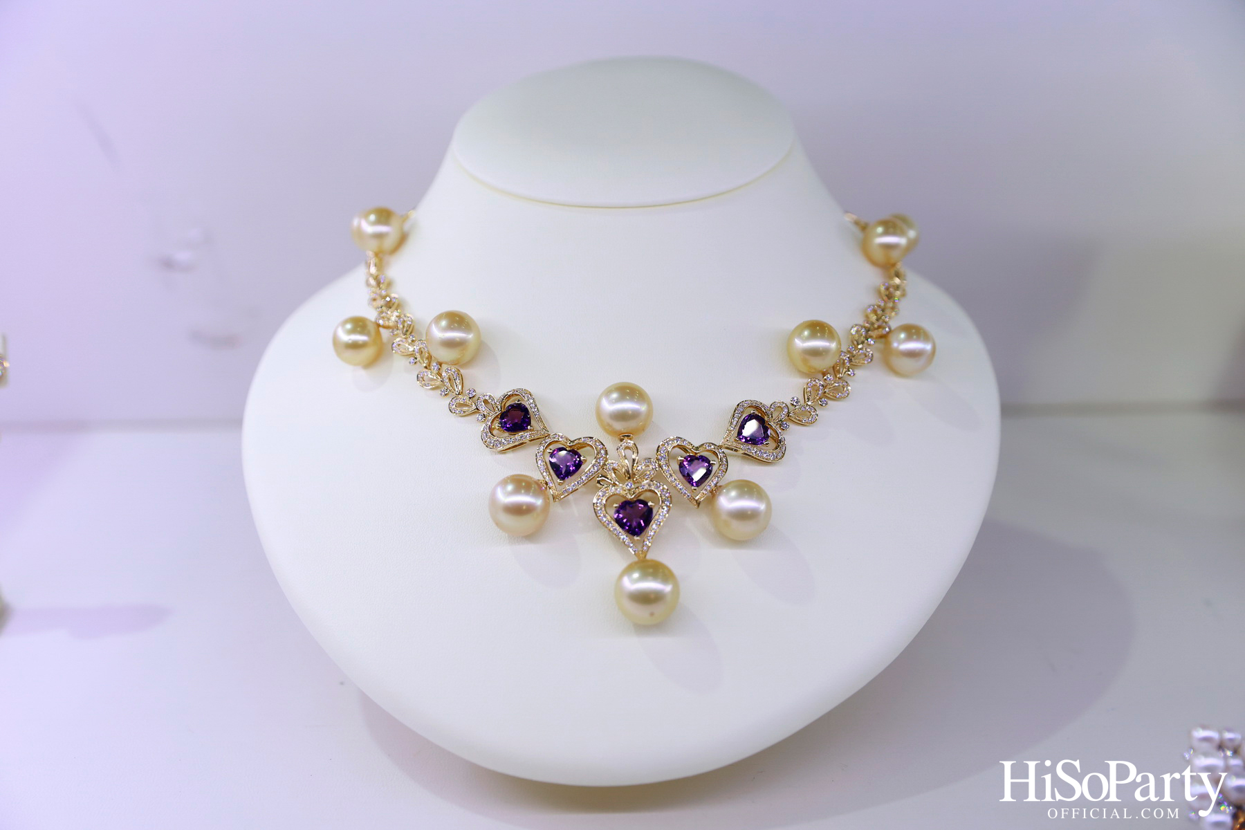 งานเปิดตัวคอลเลกชั่นสุดเอ็กซ์คลูซีฟ Laura Mercier x Beauty Gems Exclusive Collection