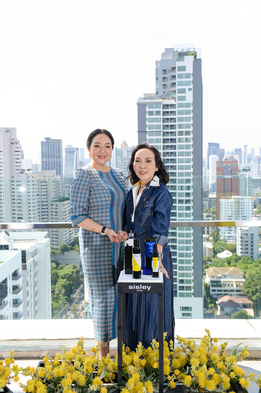 Hair Rituel by Sisley เปิดตัวสองผลิตภัณฑ์คุณภาพ Invisible Hold Hair spray และ Revitalizing Nourishing Shampoo