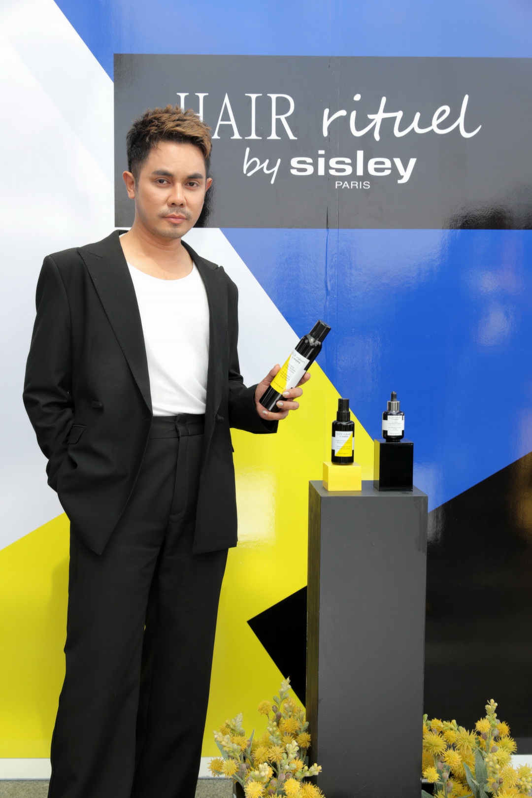 Hair Rituel by Sisley เปิดตัวสองผลิตภัณฑ์คุณภาพ Invisible Hold Hair spray และ Revitalizing Nourishing Shampoo