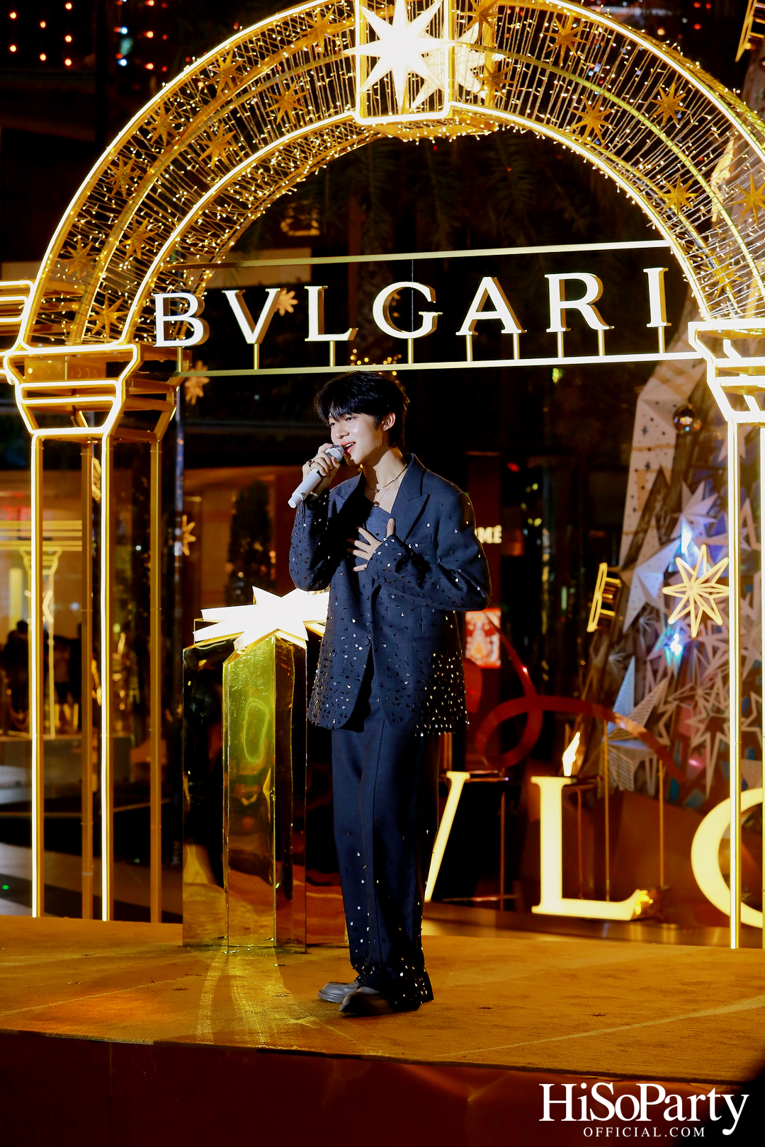 BULGARI จัดงานเปิดไฟต้นคริสต์มาสใจกลางกรุงเทพฯ ณ สยามพารากอน