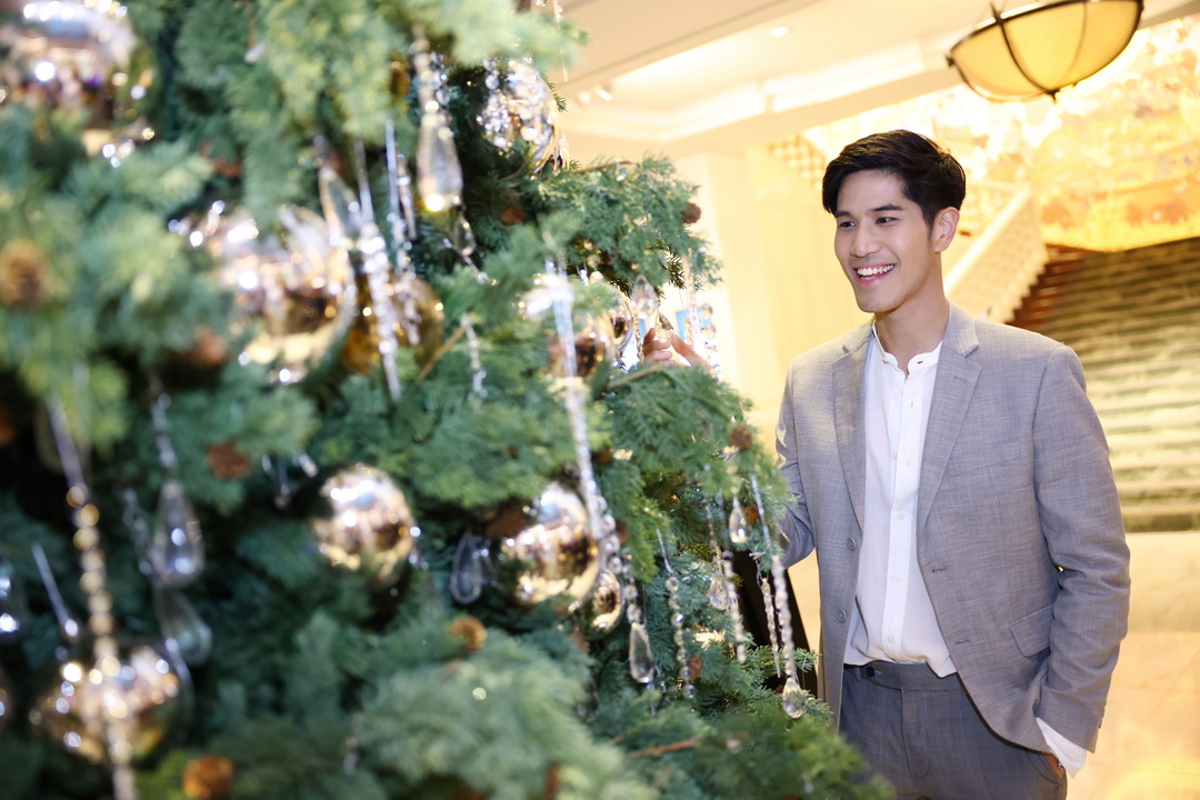 อนันตรา สยาม กรุงเทพฯ จัดงานเปิดไฟต้นคริสต์มาสอย่างยิ่งใหญ่