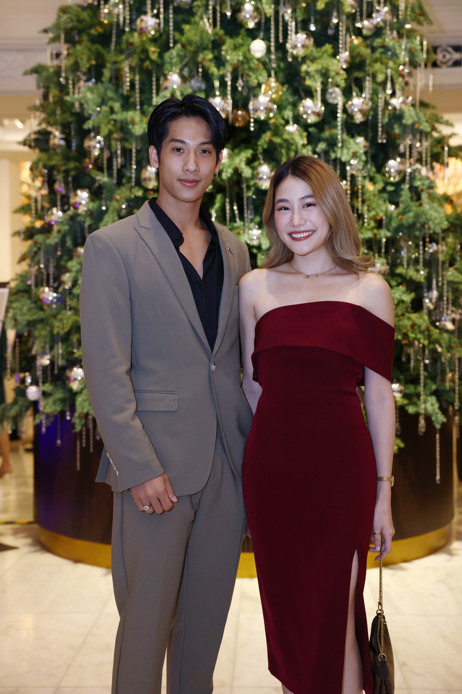 อนันตรา สยาม กรุงเทพฯ จัดงานเปิดไฟต้นคริสต์มาสอย่างยิ่งใหญ่