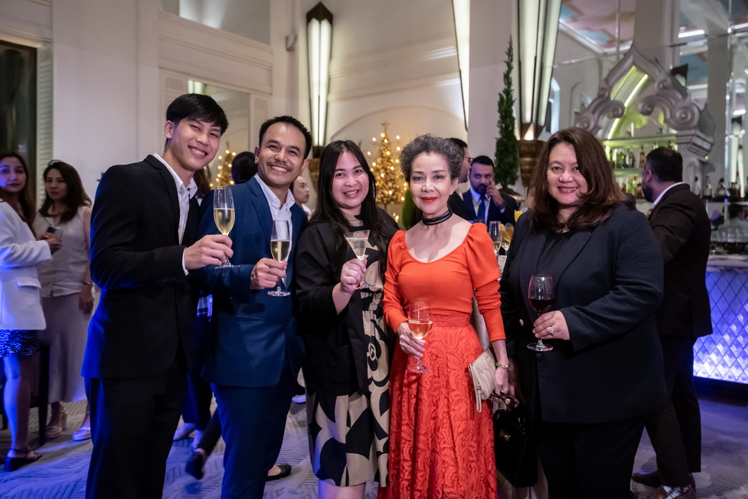 อนันตรา สยาม กรุงเทพฯ จัดงานเปิดไฟต้นคริสต์มาสอย่างยิ่งใหญ่