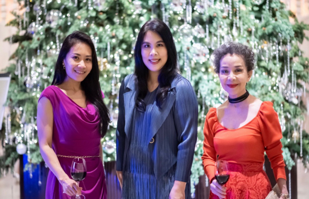 อนันตรา สยาม กรุงเทพฯ จัดงานเปิดไฟต้นคริสต์มาสอย่างยิ่งใหญ่