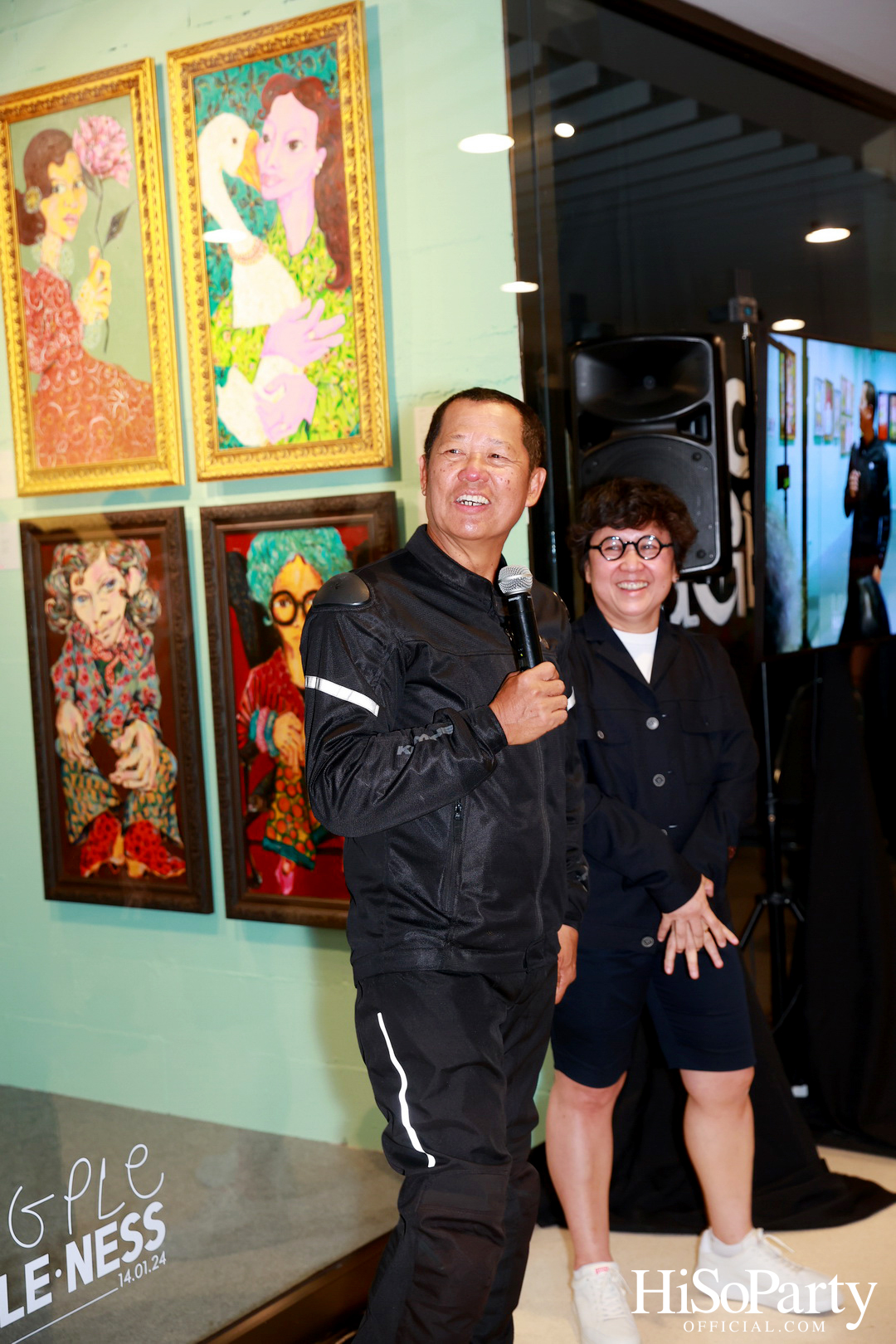 งานเปิดนิทรรศการ Hap-PLE-ness : ความสุขง่ายๆ แบบ ซิ้มเปิ้ล ซิมเปิ้ล ของ จาริณี เมธีกุล