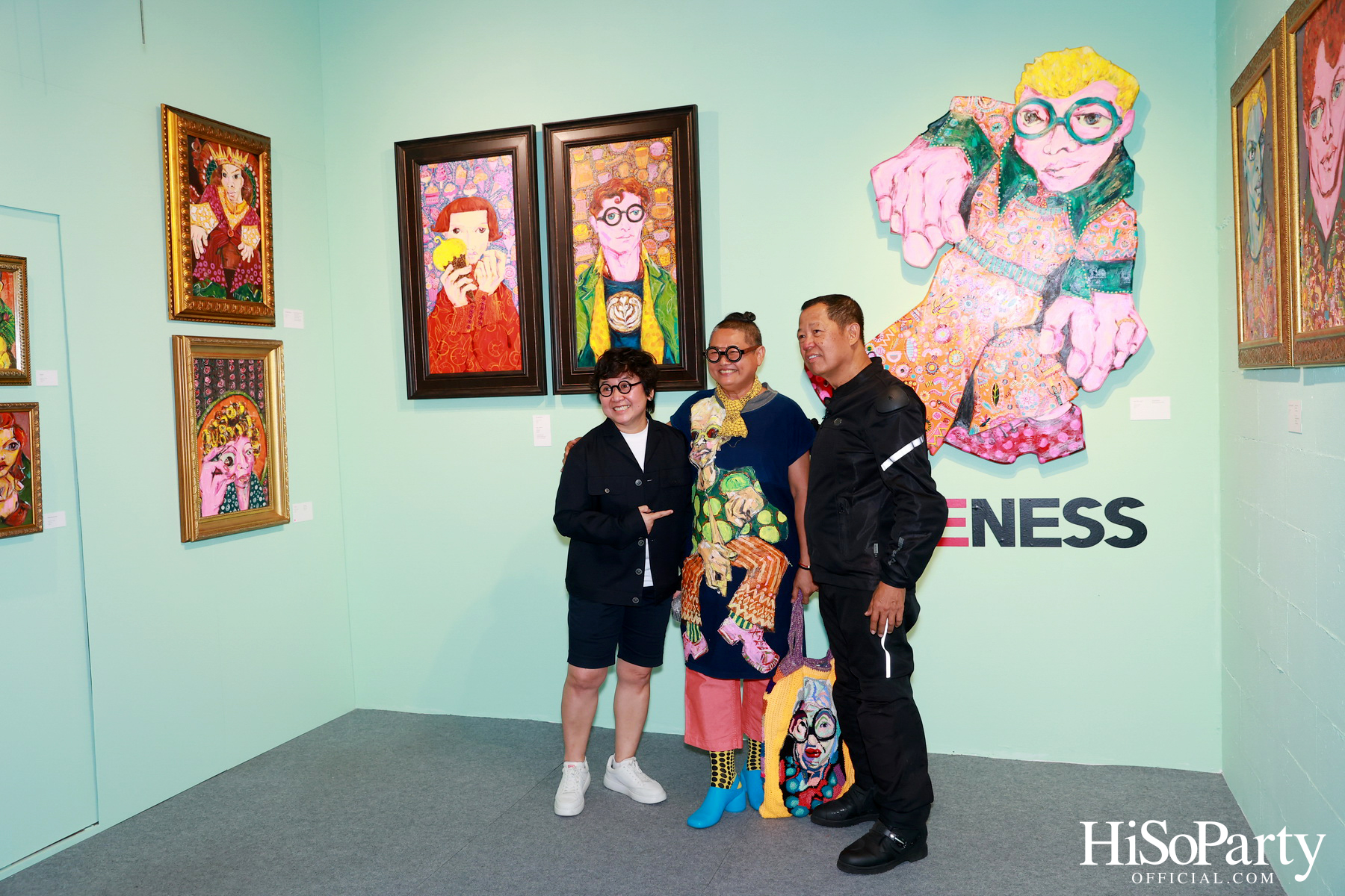 งานเปิดนิทรรศการ Hap-PLE-ness : ความสุขง่ายๆ แบบ ซิ้มเปิ้ล ซิมเปิ้ล ของ จาริณี เมธีกุล