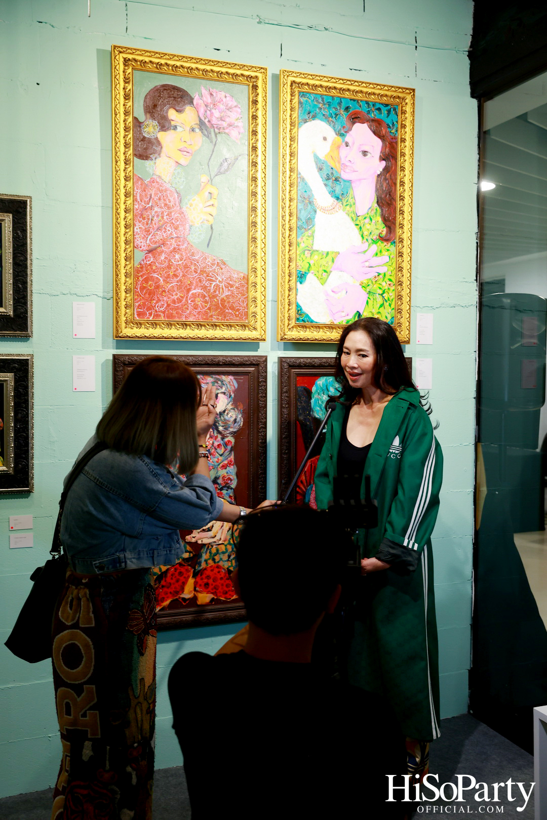 งานเปิดนิทรรศการ Hap-PLE-ness : ความสุขง่ายๆ แบบ ซิ้มเปิ้ล ซิมเปิ้ล ของ จาริณี เมธีกุล