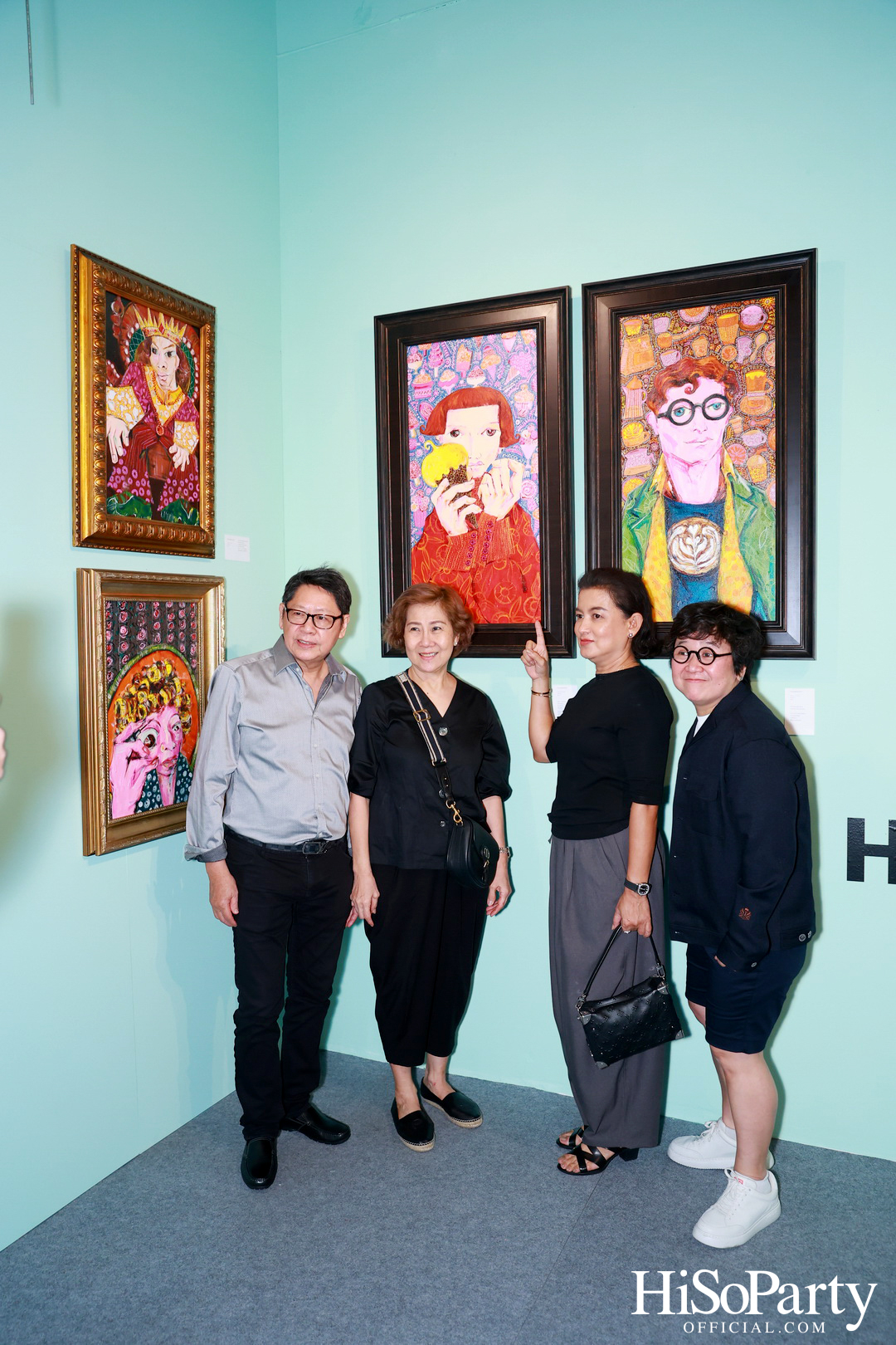 งานเปิดนิทรรศการ Hap-PLE-ness : ความสุขง่ายๆ แบบ ซิ้มเปิ้ล ซิมเปิ้ล ของ จาริณี เมธีกุล