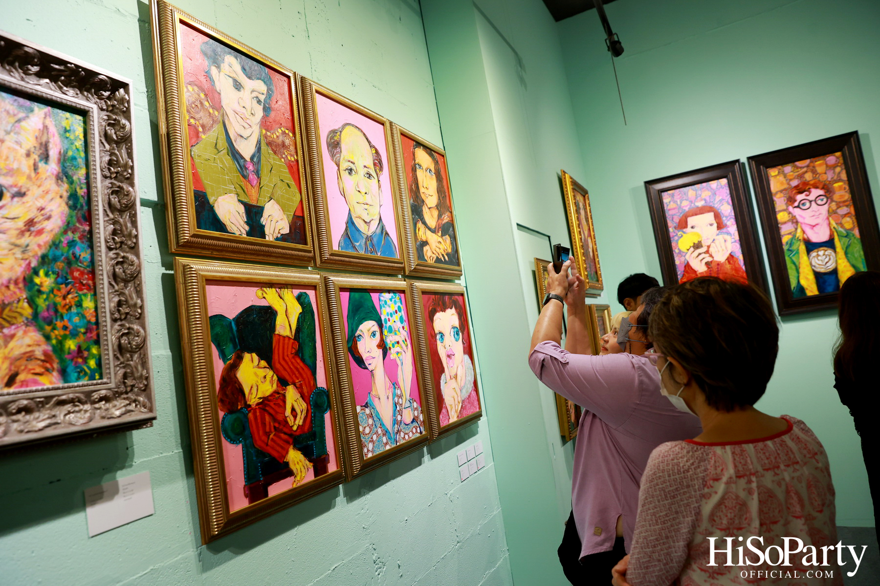 งานเปิดนิทรรศการ Hap-PLE-ness : ความสุขง่ายๆ แบบ ซิ้มเปิ้ล ซิมเปิ้ล ของ จาริณี เมธีกุล